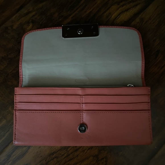Coach Large Satchel with matching wallet - Picture 10 of 10